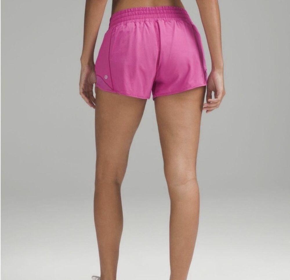 Lululemon Hotty Hot High-Rise Lined Short 3” inseam Size 8 Pink